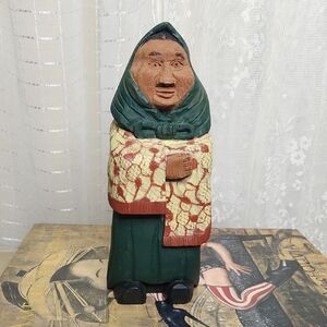 Vintage hand-carved wood American folk art figurine of an elderly woman 8.5 inch